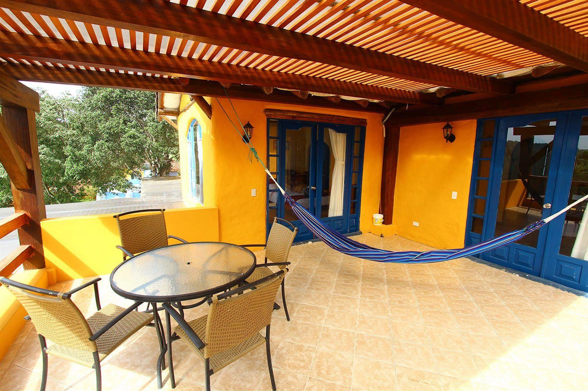 Mantaraya Lodge Puerto Lopez Exterior photo